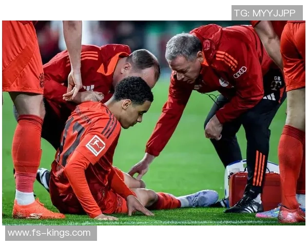 个人荣誉盛典哈兰德金靴穆西亚拉金球英格兰门将金手套齐聚一堂